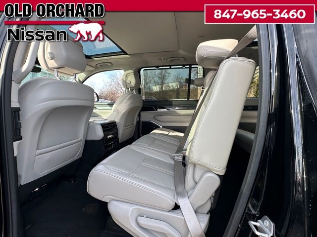 2023 Jeep Wagoneer Premium Pkg — photo 13 of 26