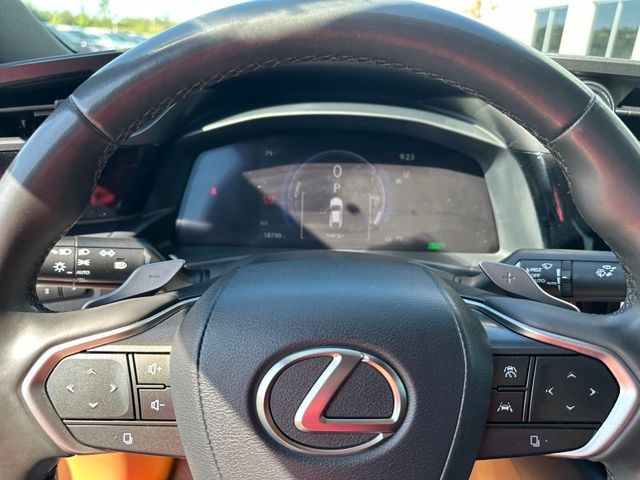 2023 LEXUS RZ 450e Premium — photo 32 of 32