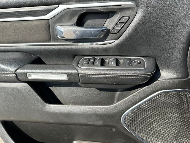 2023 Ram 1500 Laramie — photo 14 of 22