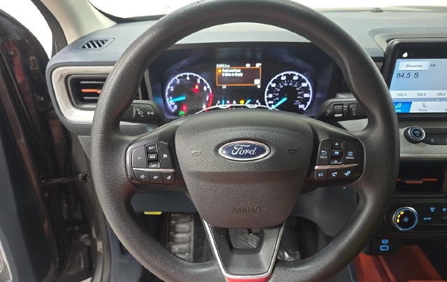 2022 Ford Maverick XLT — photo 8 of 10