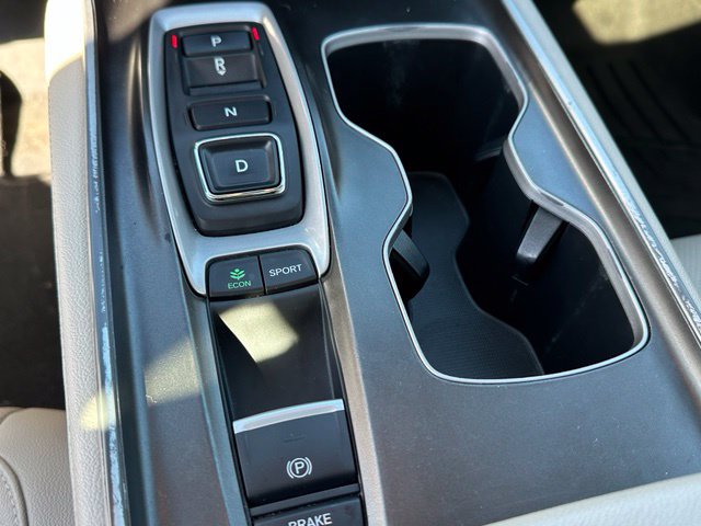2020 Honda Accord Touring 2.0T — photo 19 of 29