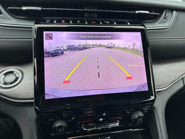 2023 Jeep Grand Cherokee L Limited — photo 23 of 26