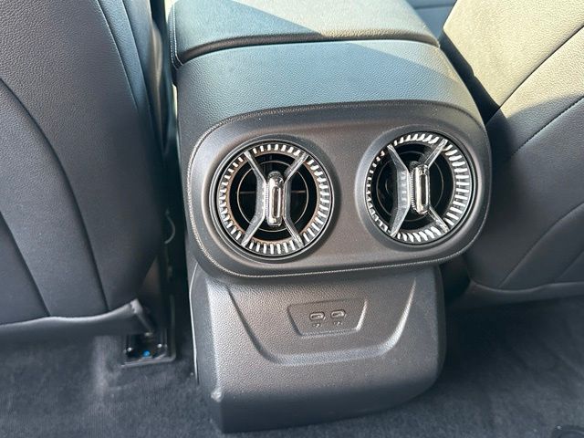 2024 Chevrolet Blazer EV LT — photo 17 of 29