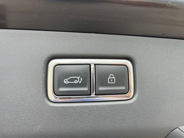 2024 Kia EV9 Land — photo 17 of 45