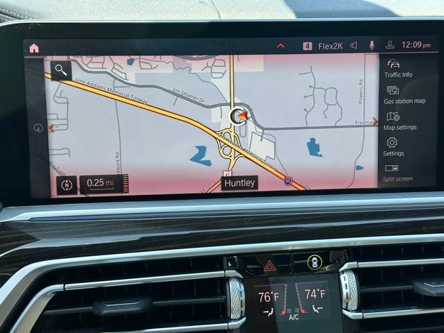 2021 BMW X7 M50i — photo 28 of 31