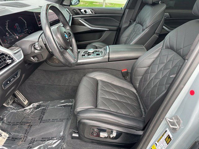 2024 BMW X7 xDrive40i — photo 23 of 35
