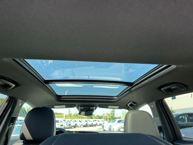 2025 Chevrolet Blazer EV LT — photo 14 of 33