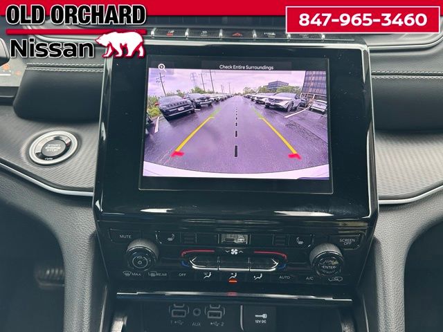 2023 Jeep Grand Cherokee Altitude X — photo 18 of 23