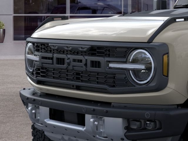 2025 Ford Bronco Raptor — photo 19 of 57