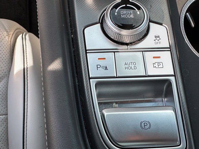 2025 Genesis G70 3.3T Sport Advanced — photo 35 of 39