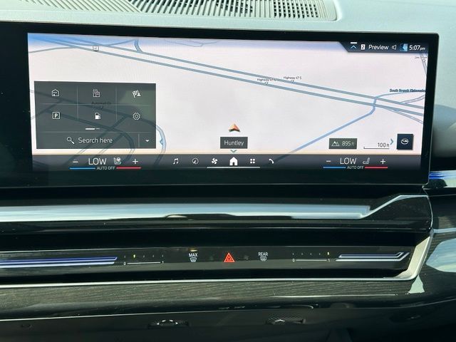 2025 BMW 5 Series 530i xDrive — photo 23 of 27