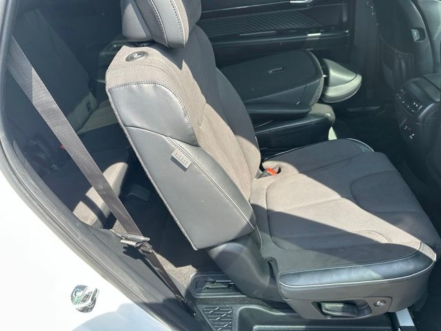 2024 Hyundai Palisade Calligraphy Night Edition — photo 11 of 41