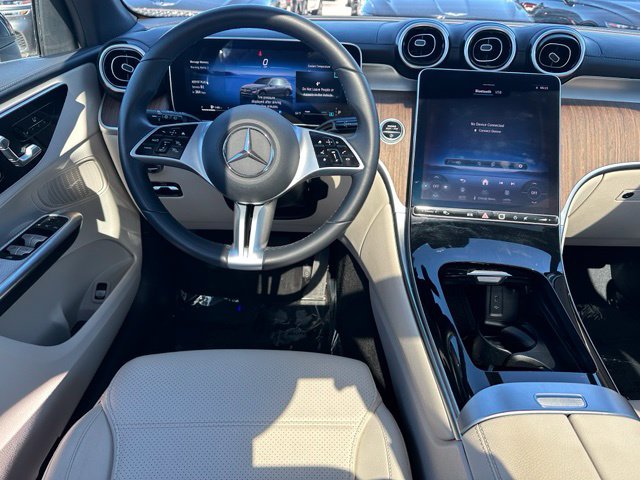 2024 Mercedes-Benz GLC GLC 300 — photo 19 of 31
