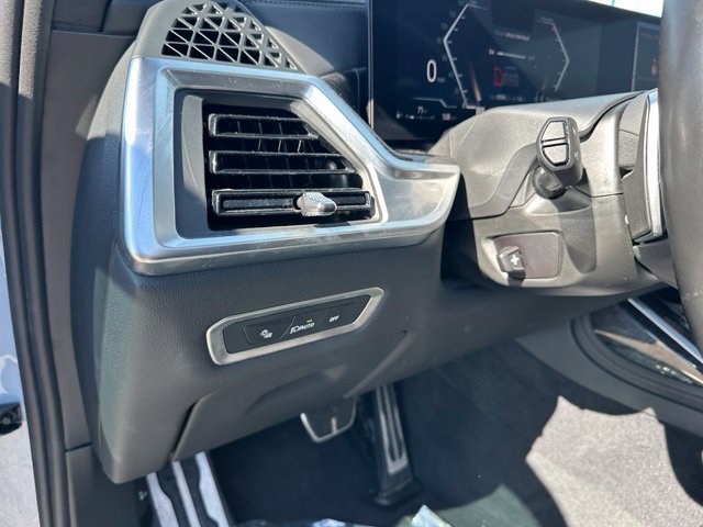 2024 BMW X7 xDrive40i — photo 24 of 32
