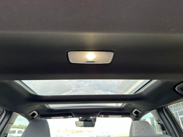 2023 Toyota bZ4X Limited — photo 13 of 31