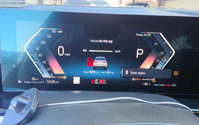 2024 BMW X7 xDrive40i — photo 8 of 9