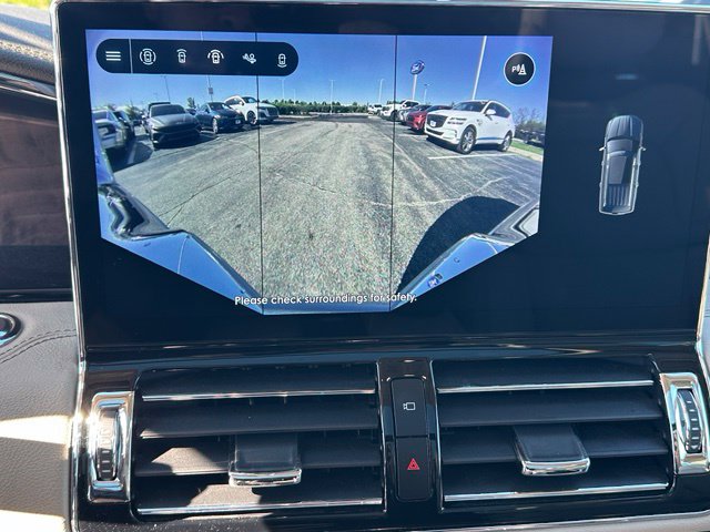 2023 Lincoln Navigator L Reserve — photo 33 of 37