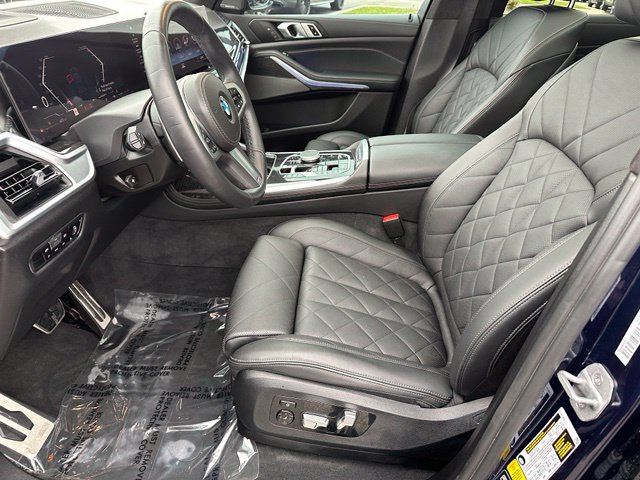 2023 BMW X7 xDrive40i — photo 24 of 36