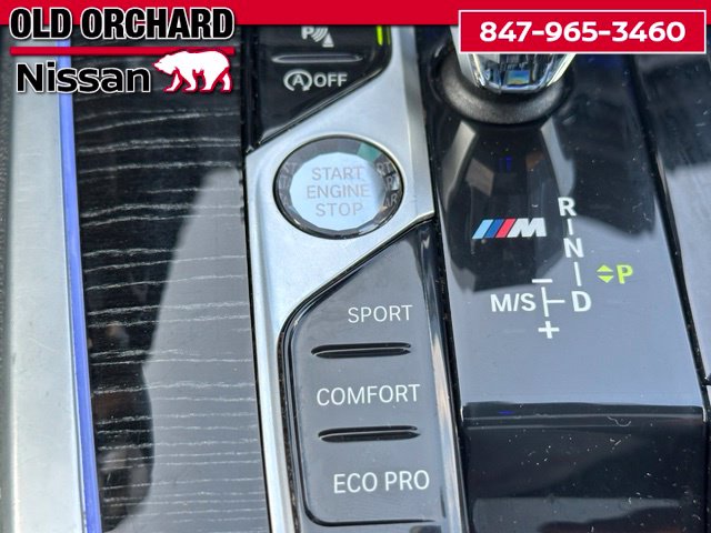 2020 BMW X7 M50i — photo 23 of 25