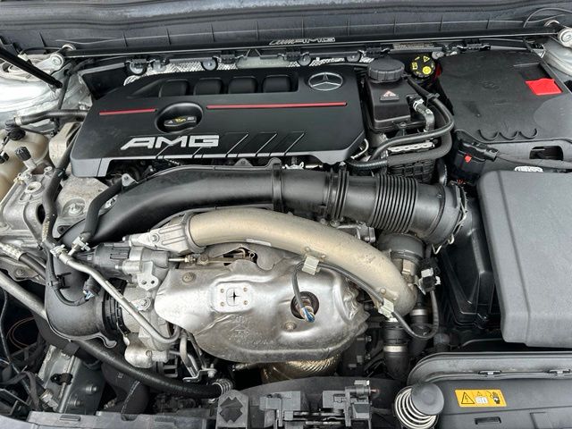 2023 Mercedes-Benz GLB GLB 35 AMG® — photo 9 of 37