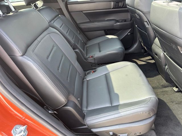 2024 Hyundai Santa Fe Hybrid Calligraphy — photo 14 of 43