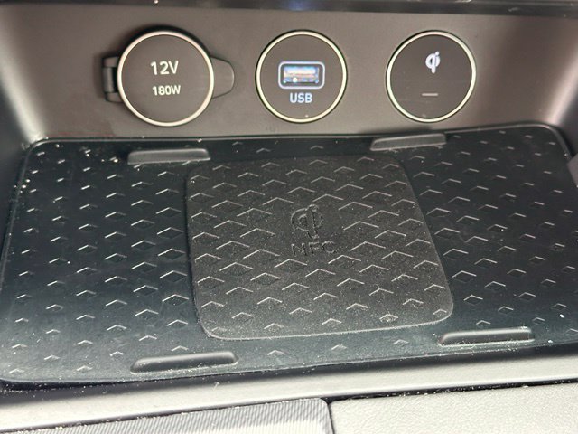 2025 Genesis G70 3.3T Sport Advanced — photo 31 of 31