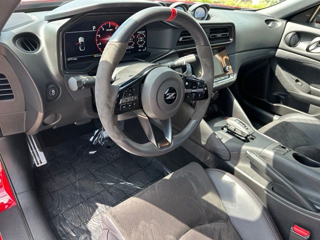 2025 Nissan Z Nismo — photo 17 of 26