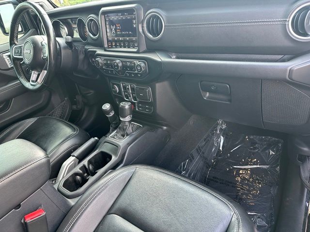 2021 Jeep Wrangler Unlimited Sahara — photo 10 of 28