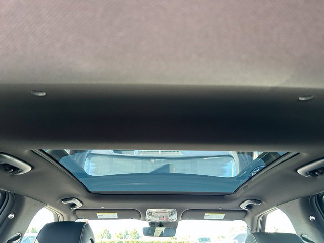 2025 Genesis GV60 Advanced — photo 13 of 41
