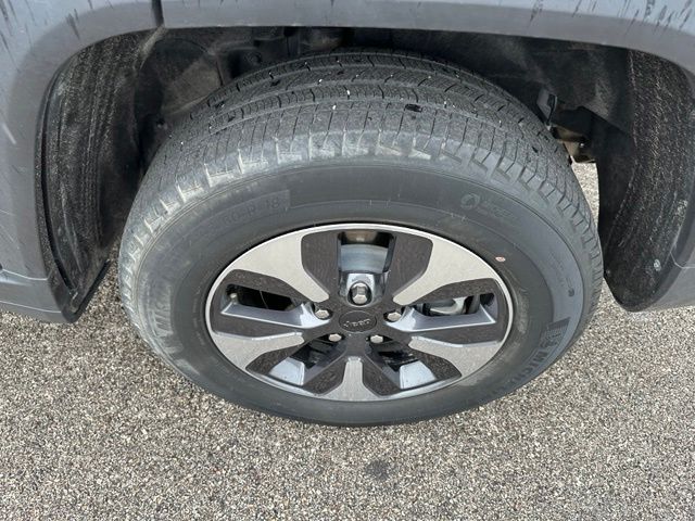 2022 Jeep Grand Cherokee 4xe — photo 8 of 29