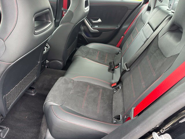 2025 Mercedes-Benz CLA CLA 35 AMG® — photo 14 of 31