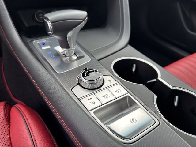 2025 Genesis G70 3.3T Sport Advanced — photo 22 of 31