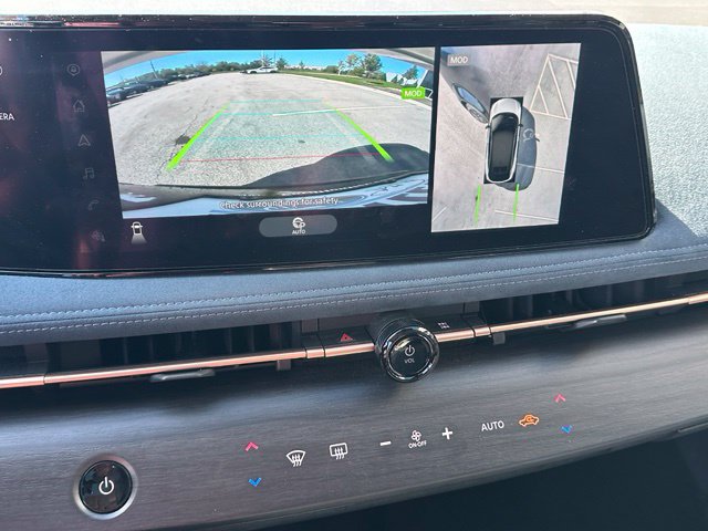 2023 Nissan Ariya Platinum+ e-4orce — photo 22 of 25