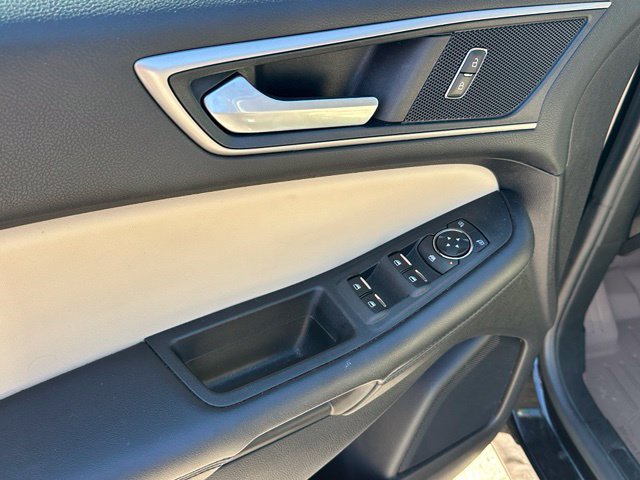 2021 Ford Edge SEL — photo 15 of 25