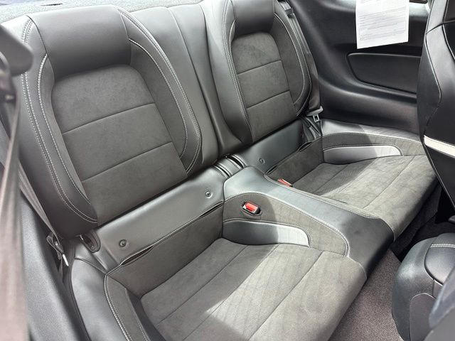 2021 Ford Mustang Shelby GT500 — photo 14 of 33