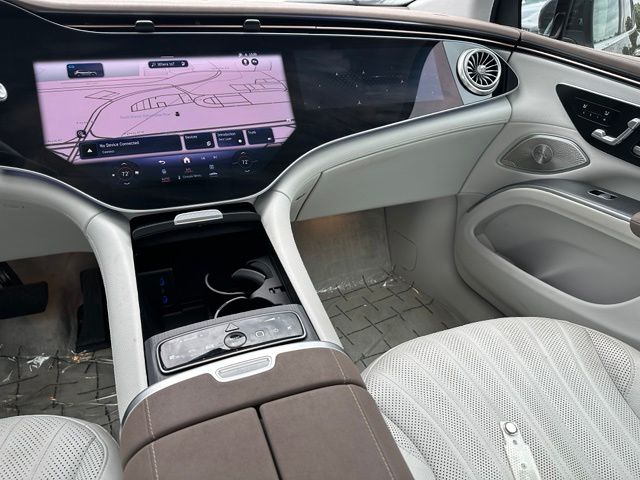 2023 Mercedes-Benz EQS 580 — photo 19 of 31