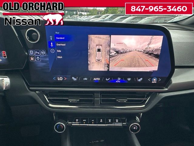 2025 Chevrolet Equinox EV RS — photo 17 of 22