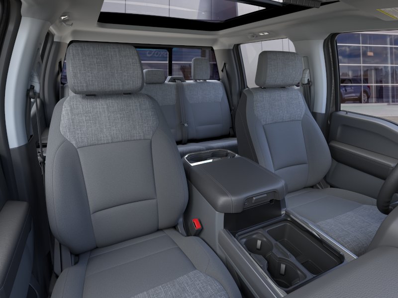 2026 Ford F-250SD XLT — photo 33 of 52