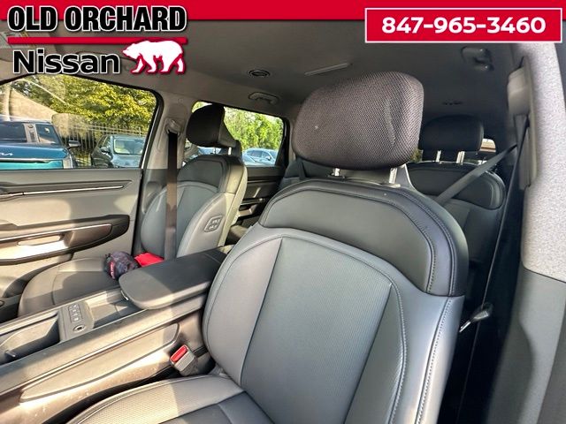 2024 Kia EV9 Light Long Range — photo 11 of 24