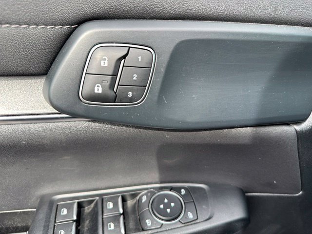 2024 Ford Ranger Lariat — photo 17 of 31