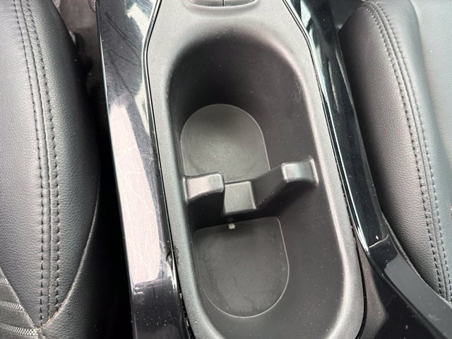 2023 Toyota Corolla Cross Hybrid XSE — photo 23 of 31