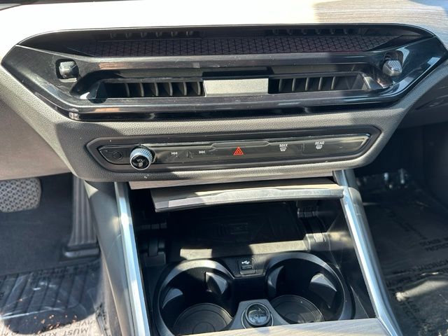 2025 BMW 4 Series 430i xDrive — photo 19 of 24