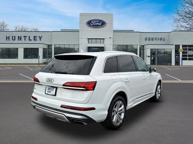 2025 Audi Q7 55 Premium Plus — photo 6 of 34