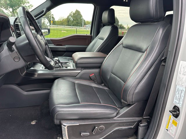 2023 Ford F-150 Lariat — photo 14 of 27
