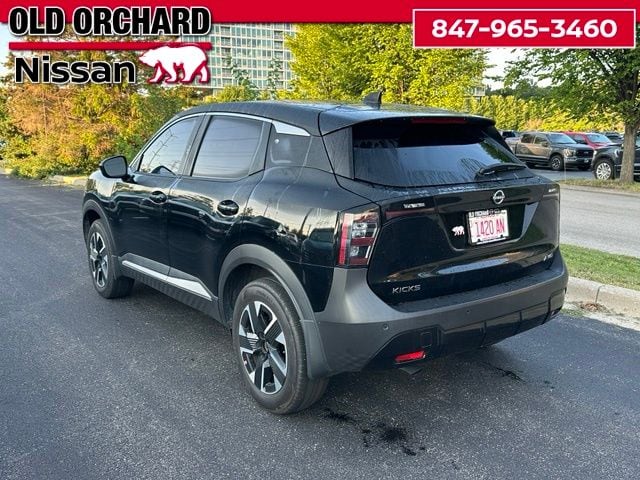 2025 Nissan Kicks SV — photo 8 of 22
