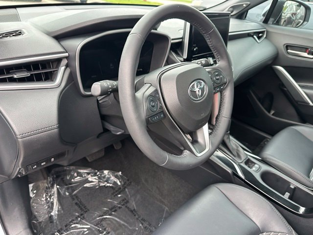 2023 Toyota Corolla Cross Hybrid XSE — photo 21 of 31