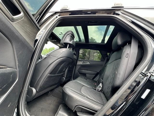 2025 Kia Sportage X-Line — photo 12 of 25