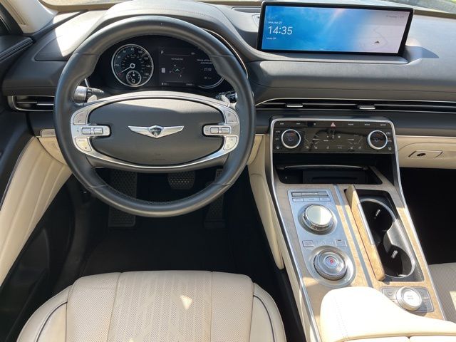 2023 Genesis GV80 2.5T — photo 14 of 34