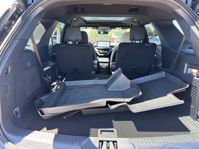 2026 Ford Explorer Tremor — photo 13 of 38