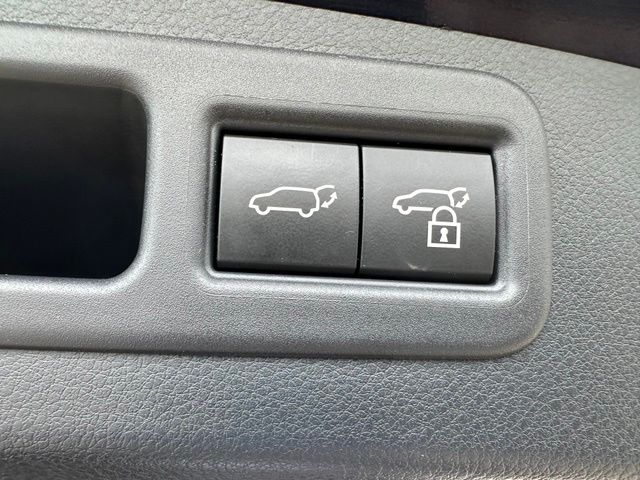 2023 LEXUS RX 350 Premium — photo 13 of 31
